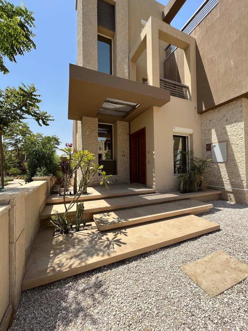 New Giza — image 28